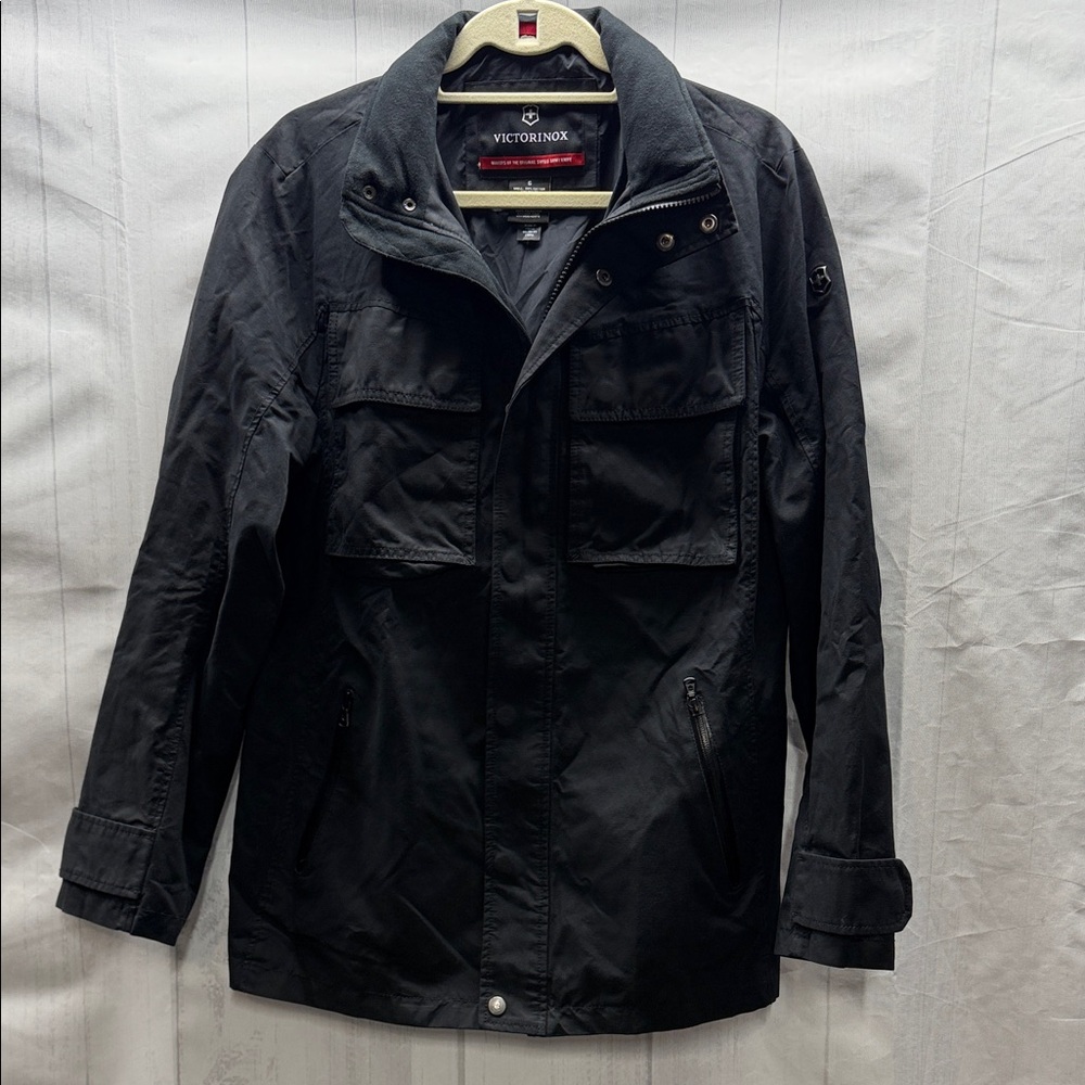 Victorinox Swiss Army Black Highlander VII Jacket - Picture 2 of 10